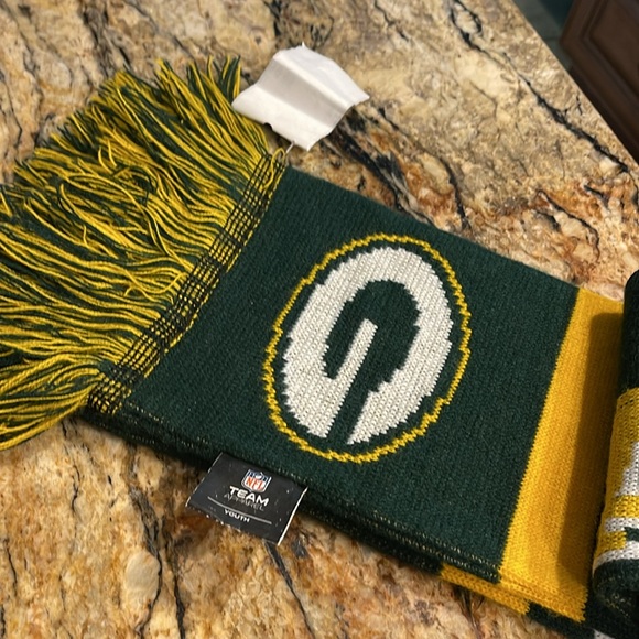 Green Bay Packers Scarf-new - Picture 3 of 5